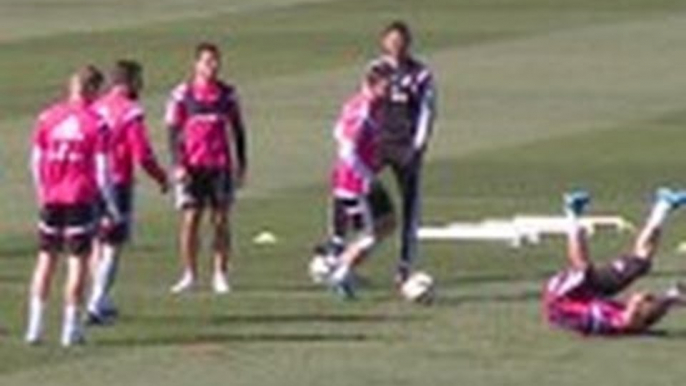 Sergio Ramos Slides Around Like A Wild Bull During Real Madrid Rondos