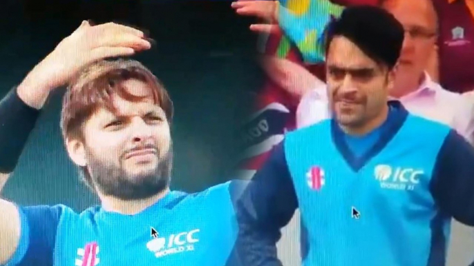 Shahid Afridi Mocks Rashid Khan after Latter Drops Catch