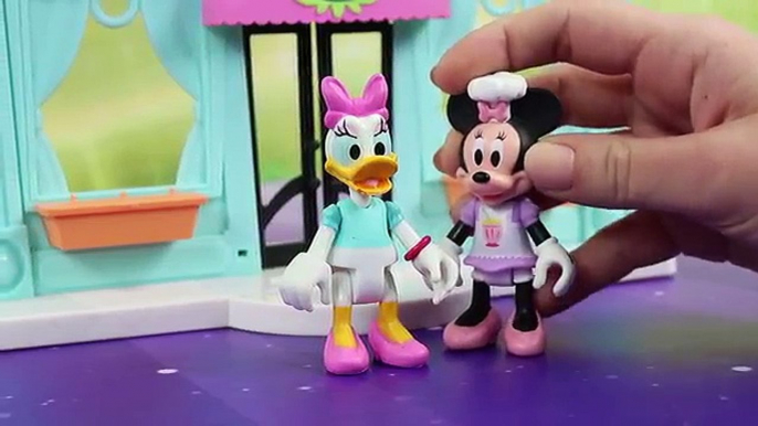 Zabawa na Zjeżdżalni - Myszka Minnie & Lego Disney Frozen - Bajki dla dzieci