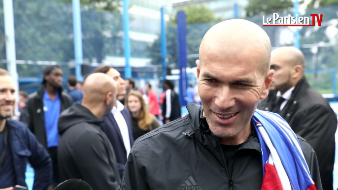 Zidane inaugure un playground à Saint-Denis