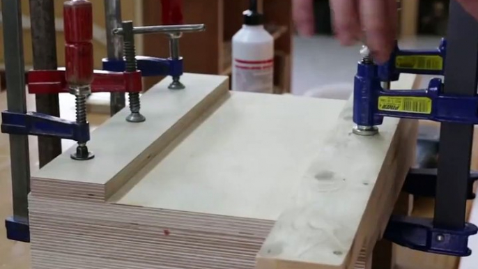 I need these wooden lathe and bed!via Paoson WoodWorking youtube.com/user/gpaoson,