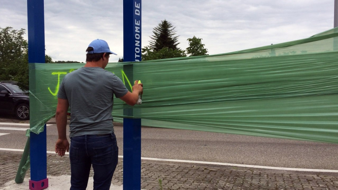 Les agriculteurs lorrains bloquent toujours deux raffineries en Alsace