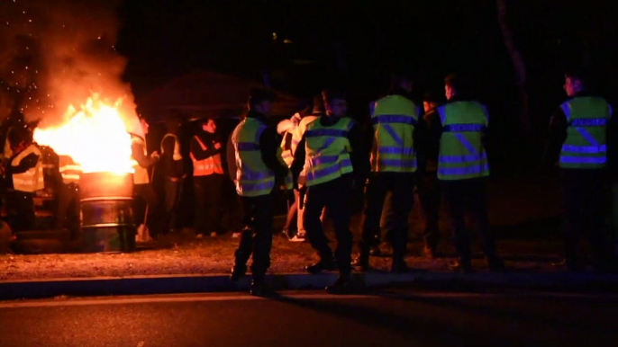 MONTCHANIN : Les gendarmes libèrent la circulation sur la RCEA bloquée par les gilets jaunes