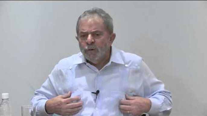 Ex-presidente Lula descarta candidatura e ainda fala sobre mensalão, Copa do Mundo e Petrobras - 1/3