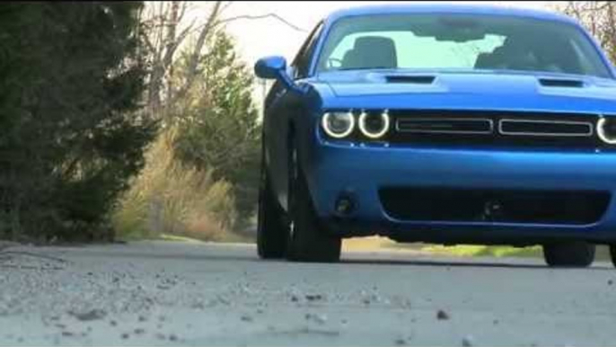 Dodge Challenger SRT Preview - Blue Colour | AutoMotoTV