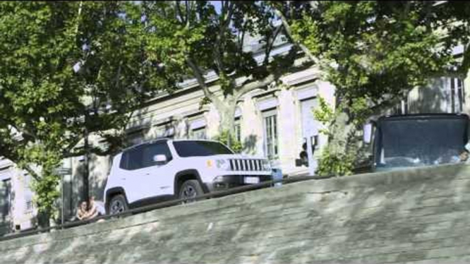 Jeep Renegade Limited Driving Video | AutoMotoTV