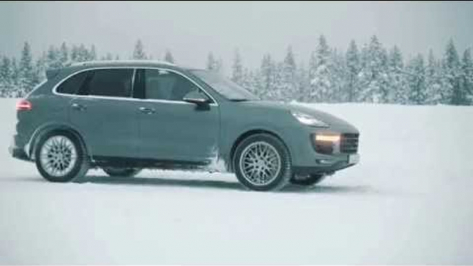 Porsche Cayenne Turbo S Acceleration track on the Snow | AutoMotoTV