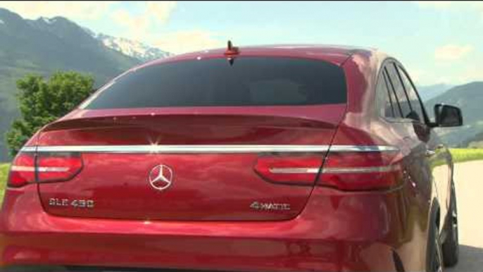 The new Mercedes-Benz GLE 450 AMG 4MATIC Coupe Design | AutoMotoTV