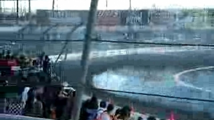 D1GP Japanese drifting Skyline R32 vs. RX7