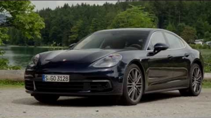 Porsche Panamera 4S Diesel Exterior Design in Night Blue Metallic | AutoMotoTV