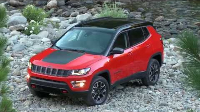 All-new 2017 Jeep Compass Trailhawk Exterior Design | AutoMotoTV