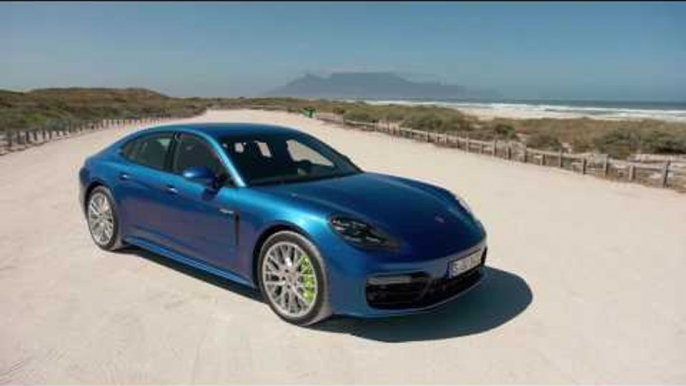 Porsche Panamera 4 E-Hybrid - Exterior Design in Sapphire Blue | AutoMotoTV