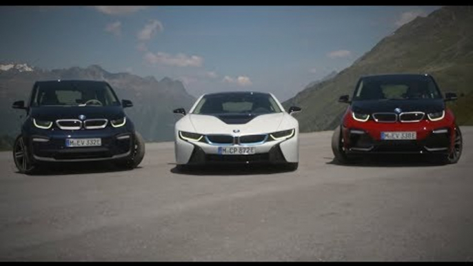 The BMW i3, the BMW i3s and the BMW i8 at the Timmelsjoch