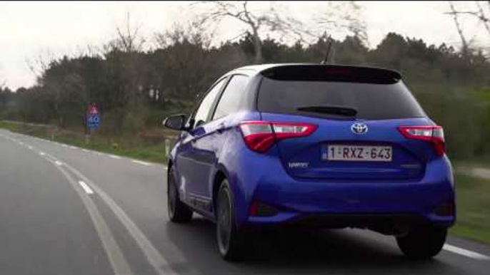 2017 Toyota Yaris Hybrid Driving Video in Blue Trailer | AutoMotoTV