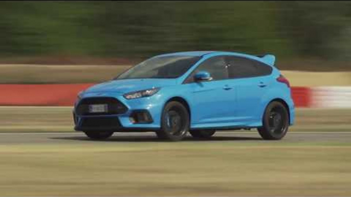 2018 Ford Focus RS Driving on the track