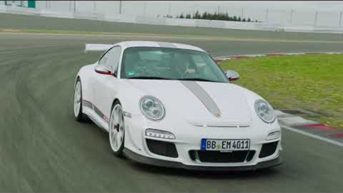 Porsche 911 GT3 RS 4 0 997 on the track