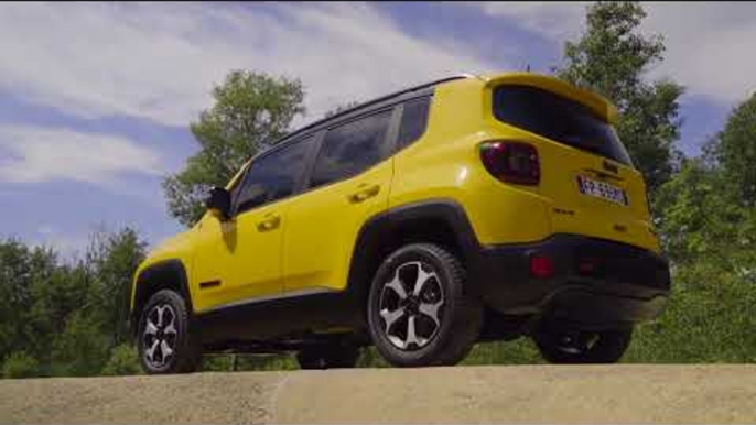 All new 2019 Jeep Renegade Trailhawk Design