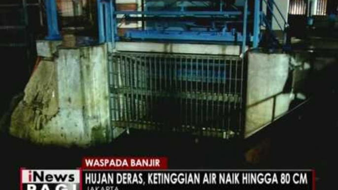 Hujan deras terus guyur Jakarta membuat ketinggian air dipintu Manggarai naik - iNews Pagi 26/09