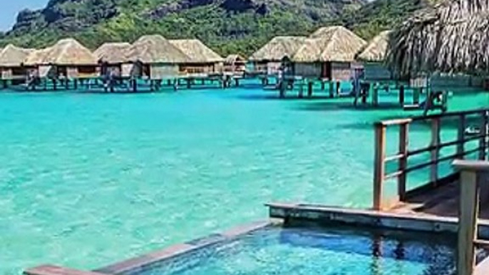 El Four Seasons Resort Bora Bora le invita a celebrar el 50 aniversario de los bungalows sobre las aguas en nuestro paraíso privado de la isla, clasificado en 1