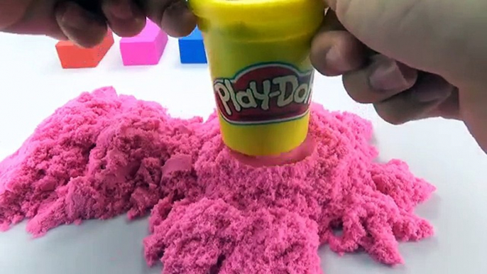 Learn Colors With kinetic Sand Swimming Pool Peppa Pig Surprise Toys   Learning Colours For Kids   Y