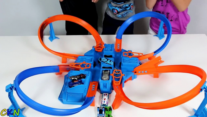 Mattel Hot Wheels Criss Cross Crash Boosted Trackset Unboxing Playing Superhero Race Battl