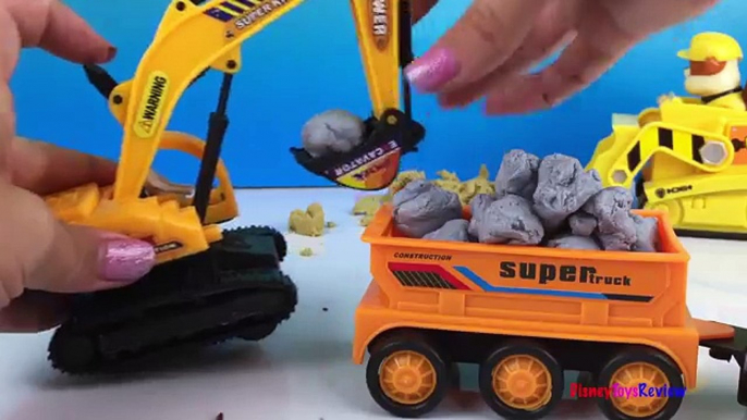 Play Doh fun with Project Truck Mechanism Zone aka Mighty Machines Excavator Bulldozer & Paw Patrol