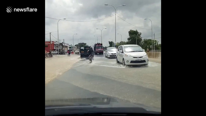 Severe storm causes flash floods in Malaysia