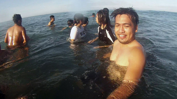 STEEMIT PEEPS WAITING FOR THE BIG WAVES!!! (Wiped out Steemians in Zambales!)