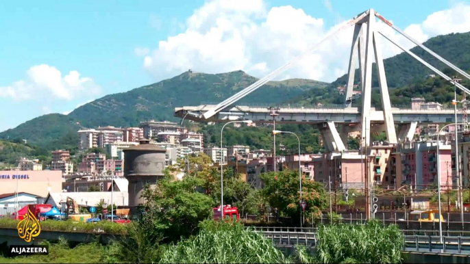 Italy bridge: 39 dead as rescuers search for survivors