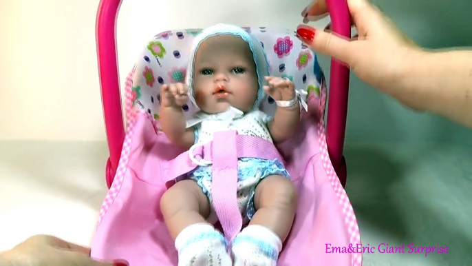 Baby Doll Lunch Time and Drinks Milk How To Sleep a Baby Born Crib Toys Video for Kids