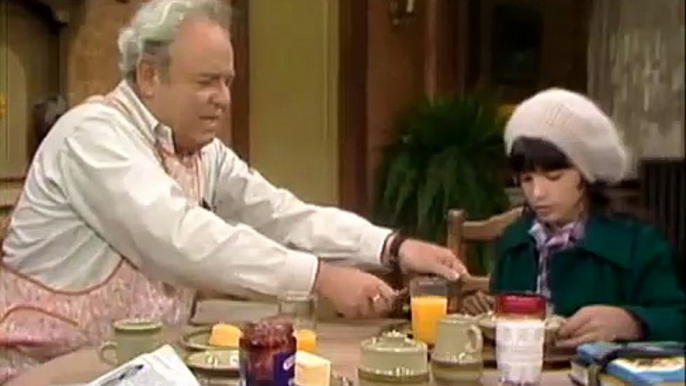 Archie Bunker's Place S1 E06 Bosom Partners