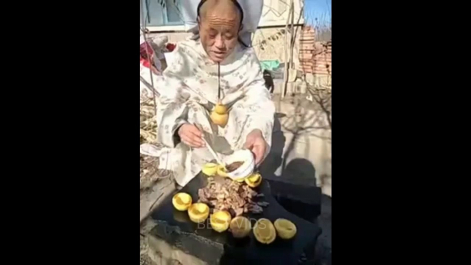 Chinese Eating Show - Weird Food