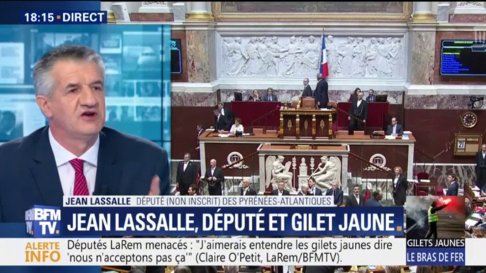 Jean Lassalle affirme payer "avec honneur et fierté" son amende pour avoir porté un gilet jaune à l'Assemblée