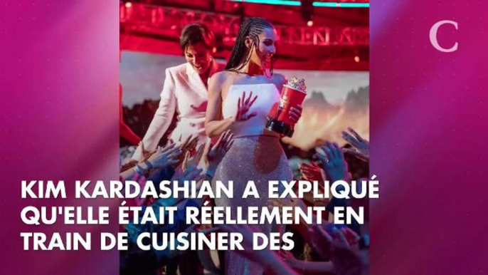 Kanye West n'aime pas quand Kim Kardashian poste des photos d'elle dénudée