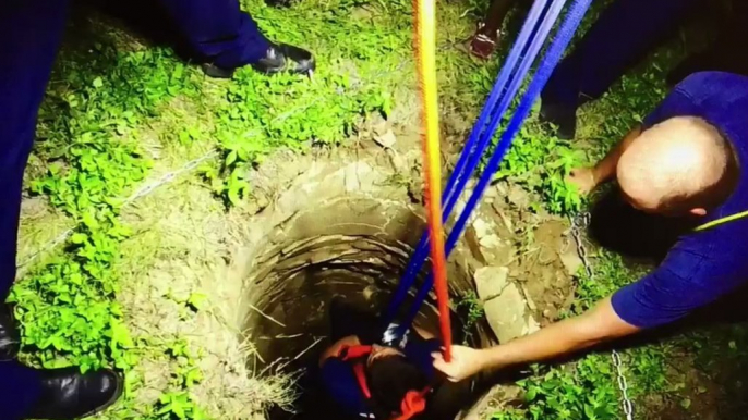 Texas Firefighters Rescue Dog Trapped in 30-Foot Well