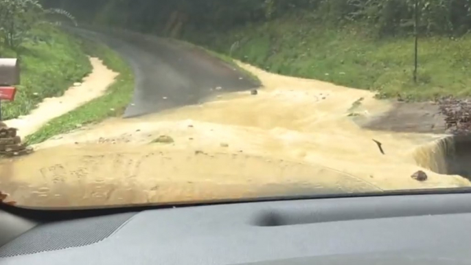 'My Children are Trapped at School' - Tennessee Mother Braves Flooded Roads