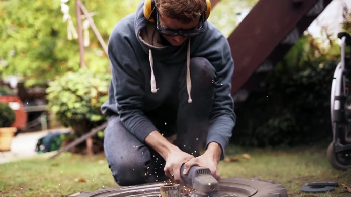 Ich baue einen OFFROAD ROLLSTUHL für meinen Bruder! (und überrasche ihn damit im Krankenhaus)