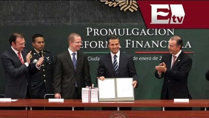 Peña Nieto promulga la reforma financiera; ve crecimiento en la economía/ Titulares de la tarde