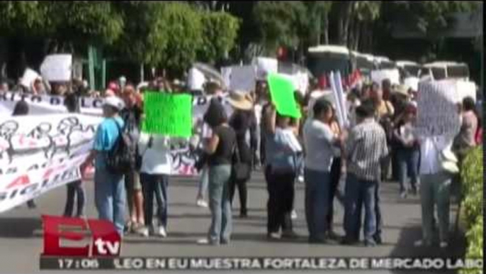 Normalistas toman caseta de Tepoztlán / Excélsior Informa