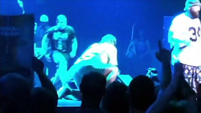 Insane Clown Posse member fails assault attempt on Limp Bizkit's Fred Durst