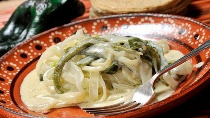 Rajas de chile poblano con queso - Chile Poblano Slivers with Cheese