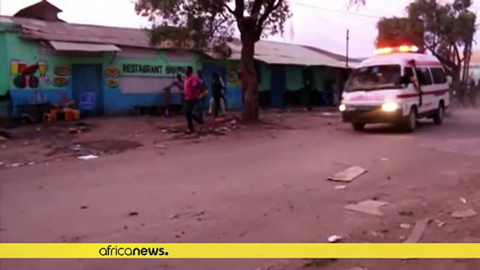 Suicide bombers kill at least sixteen in southern Somali city