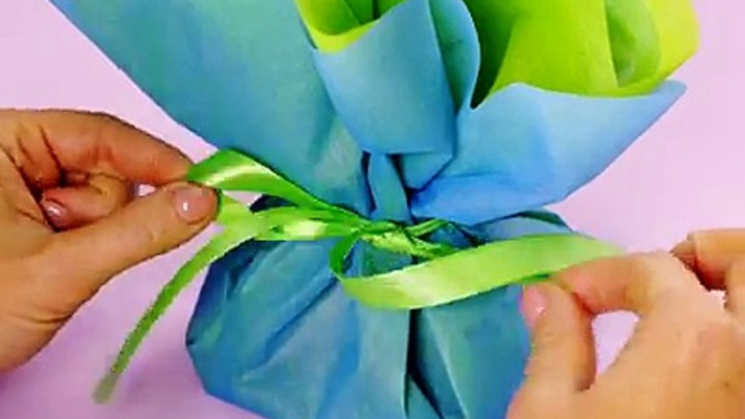 Wrap It Up! 9 creative ideas for gift wrapping.  bit.ly/2QrBIgU