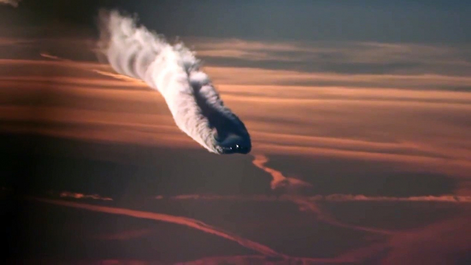 Un pilote de ligne aperçoit un avion foncer droit sur lui... Impressionnant