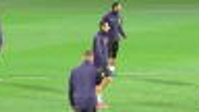 Ronaldo trains ahead of Manchester United clash