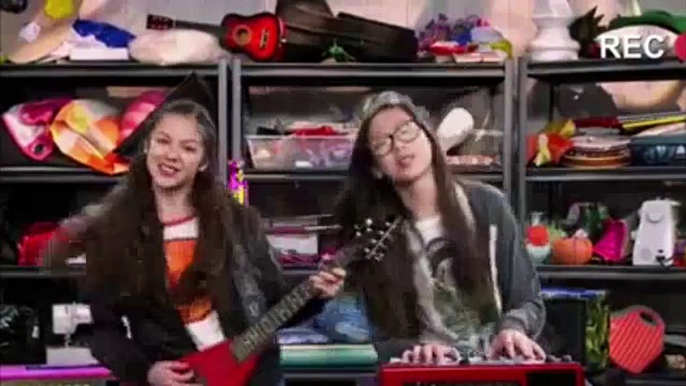 Bizaardvark S01E18 Mom! Stop!