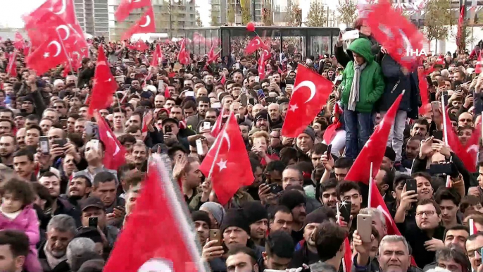 Cumhurbaşkanı Erdoğan: 'Türkiye'nin en büyük fuar alanını Atatürk Havalimanı'nın kapalı alanlarından yapacağız. Devasa bir millet bahçesi de orada yapacağız. İstanbul daha güzel olacak, bu millete bu yakışır'