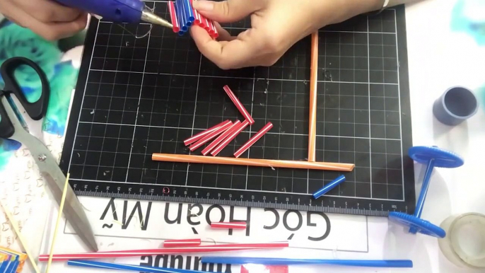 Make a simple toys from recycle Drinking Straws - simple DIY l cách làm đồ chơi bằng ống hút