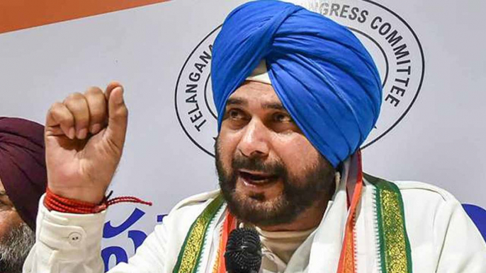 Kartarpur Corridor : Navjot Singh Sidhu says, 'Rahul Gandhi sent me to Pakistan' | Oneindia News