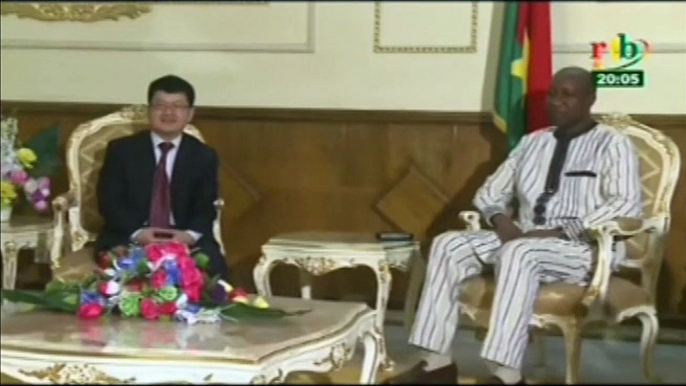 RTB - Le Premier Ministre reçoit les ambassadeurs de Chine, d’Egypte et des Etats-Unis pour faire le point de la coopération entre leurs pays et le Burkina